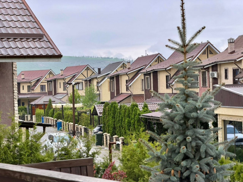 Продается дом в закрытом городке Highland в селе Беш-Кунгей — безопасный, приватный и охраняемый городок.