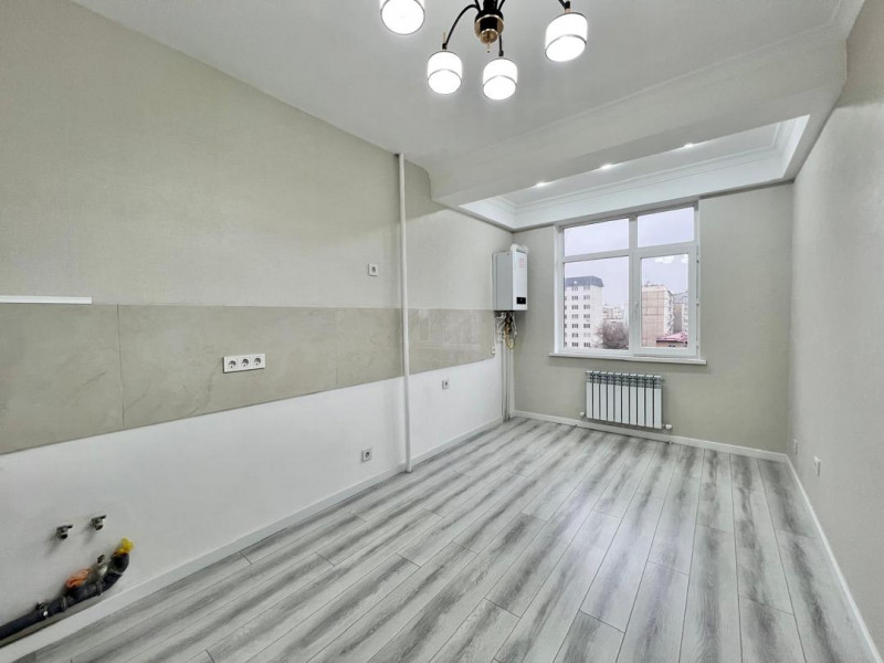 Срочно продается 2 комнатная квартира в микрорайоне Восток-5, по ул. Кийизбаева