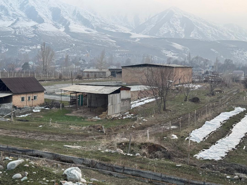 Продается участок 60 соток в селе Кой Таш. Вблизи от центральной улицы Аблесова