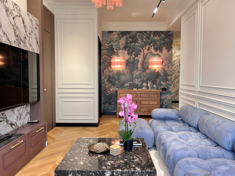 Продается красивая дизайнерская 3 комнатная квартира в ЖК Елисейские Поля, Магистраль / Куттубаева.